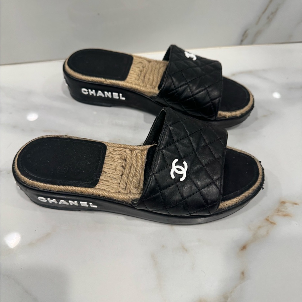 Chanel CC Cap Toe Espadrilles EU 35.5 | Timeless Luxury Flats